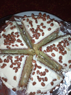 A picture of Vanilla chocolate coco pops cake.
