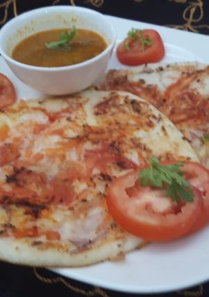 A picture of Tomato Carrot Uttapam.