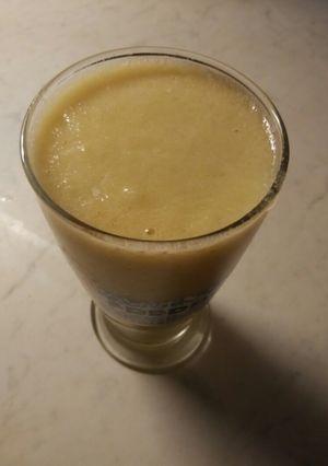 Φωτογραφία της συνταγής Smoothie 🍌 Μπανάνα, Μήλο και 🍈 Πεπόνι!!!!