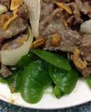 Thịt bò xào trộn rau càng cua