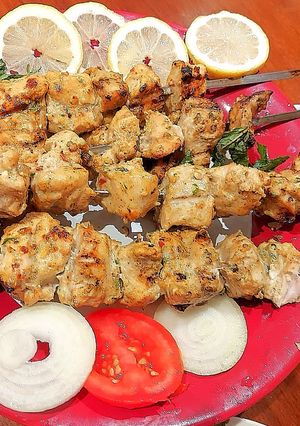 A picture of Chicken Malai boti.