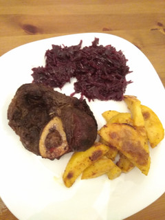 Kérges marha, mustàros-wihskys sültburgonyával #mitfõzzekma recept fotója