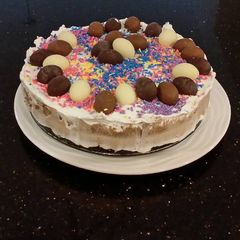 A picture of No Bake Triple Chocolate Cheesecake.