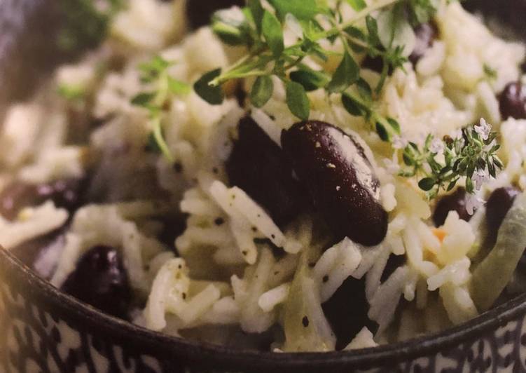 Step-by-Step Guide to Prepare Ultimate Easy rice &amp; peas
