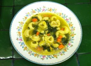 Una foto de Tortellini con acelgas