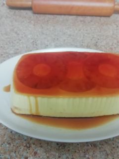 Una foto de Pastel fresco de piña