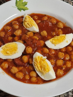 Una foto de Garbanzos con chorizo