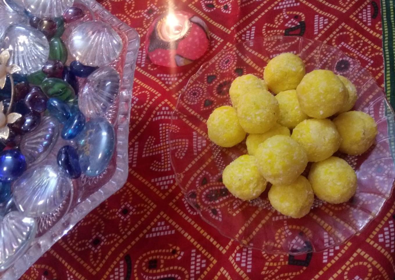 Kesariya Coconut laddu