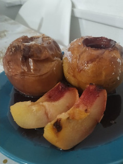 Una foto de Membrillos y manzanas al horno