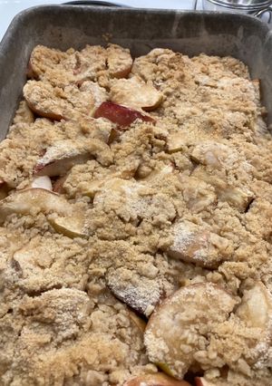 A picture of Apple Crisp.