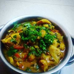 A picture of Hilly Spices Flavoured Homemade Chicken Curry.