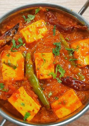 #பன்னீர்/மஸ்ரூம் தாபா பன்னீர் ஸ்பெஷல் மசாலா (Dhaba Paneer masala Recipe in Tamil) செய்முறை முக்கிய புகைப்படம்
