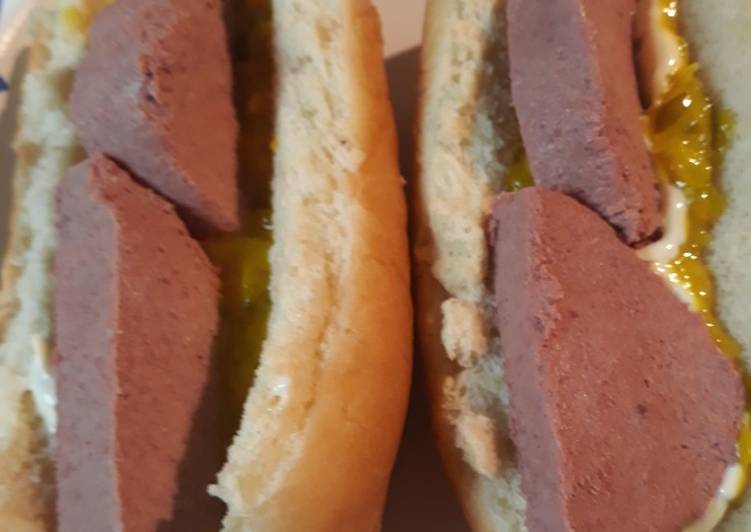 Recipe of Super Quick Homemade Braunschweiger on a Bun