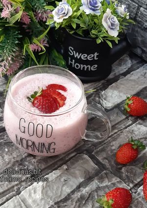 صورة لوصفة بودنج الشيا بالفراولة 🍓