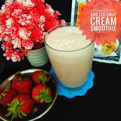 A picture of Strawberry and coconut cream smoothie.