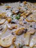 Calabacines🥒🥙 en salsa🥛 de champiñones🍄🥘