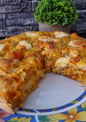 Una foto de TARTA SALUDABLE DE CALABAZA, BONIATO, CEBOLLA Y QUESO CREMOSO ❤️