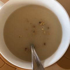 A picture of Mushroom soup.