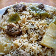 A picture of Yakhni Pulao.