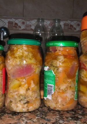 Una foto de Escabeche de verduras! 🥦🥕🧅🧄