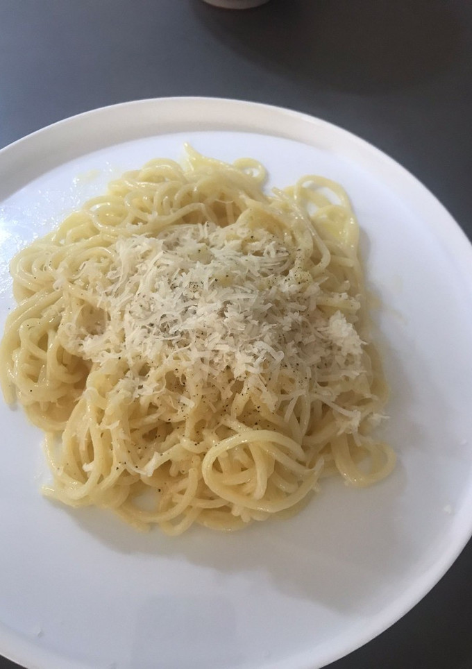 Una foto de Burro en parmigiano / pasta Alfredo
