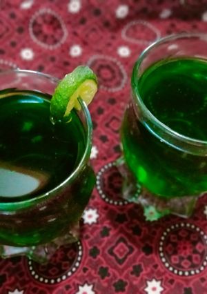 A picture of Quiz lemon drink.