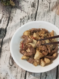 超省時便當菜:金莎嫩炒豬 的食譜成品照片