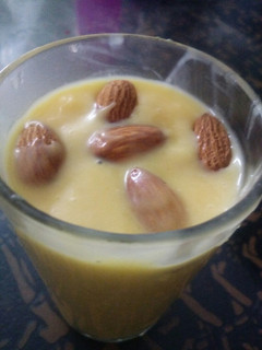 A picture of Yummy mango milk shake.