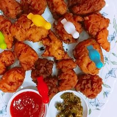 A picture of AL-BAIK fried chicken.