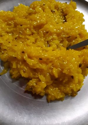 A picture of Yellow sweet rice.
