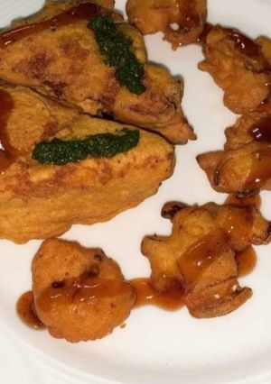 A picture of Bread pakoda.