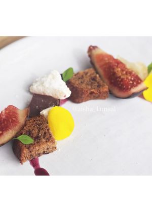 Foto resep Banana bread, figs, vanilla meringue
