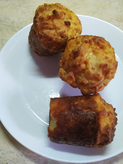 Φωτογραφία της συνταγής Muffins τυριού “ό,τι πέπει μπαμπά μου” (για το κολατσιό στο σχολείο)