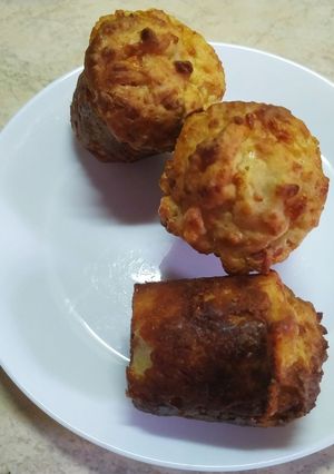 Φωτογραφία της συνταγής Muffins τυριού “ό,τι πέπει μπαμπά μου” (για το κολατσιό στο σχολείο)