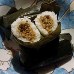 Lontong Oncom Mudah 🍙 রেসিপির প্রধান ছবি