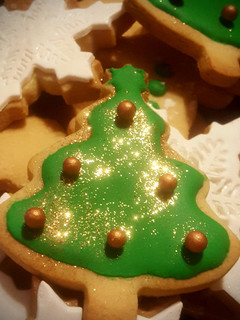 Una foto de Galletas Navideñas decoradas con Glasa Real