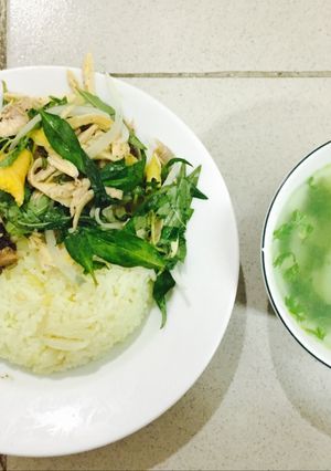 Hình của món Cơm gà Hội An.