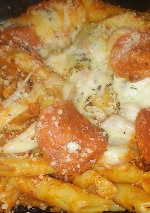 A picture of Easy Pizza baked pasta.