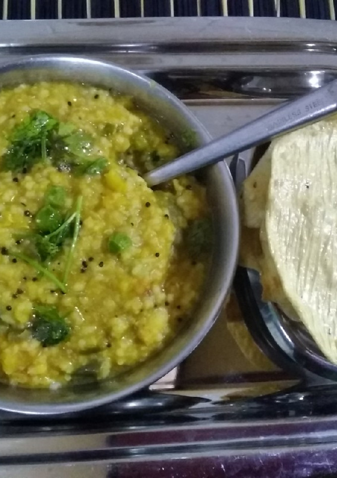 கோவில் சாம்பார் சாதம்(sambar sadam recipe in tamil) செய்முறை முக்கிய புகைப்படம்