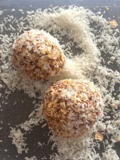 Una foto de Cocadas de avena