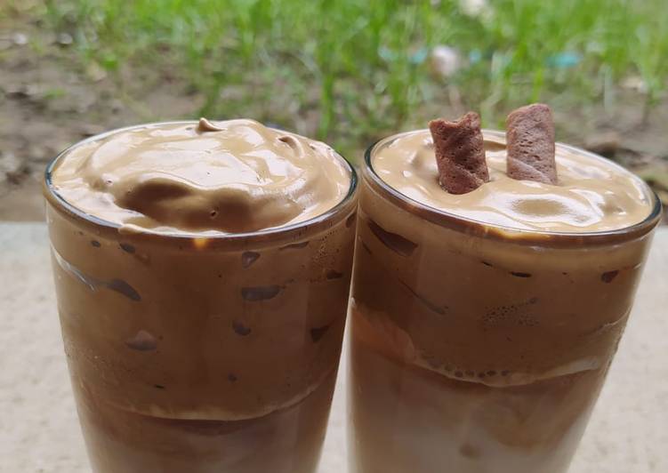 Langkah Mudah untuk Menyiapkan Dalgona Coffee Anti Gagal