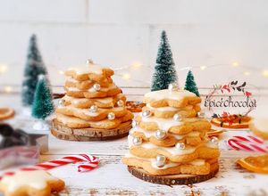 Une photo de SAPINS DE NOEL SABLES A L'ORANGE (RECETTE DE PIERRE HERME)