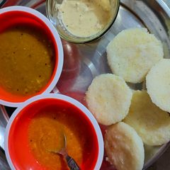 A picture of Idli sambar.