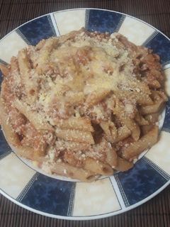 Una foto de Macarrones boloñesa