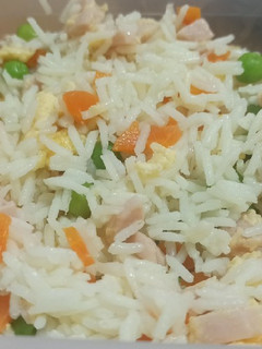 Una foto de Arroz tres delicias