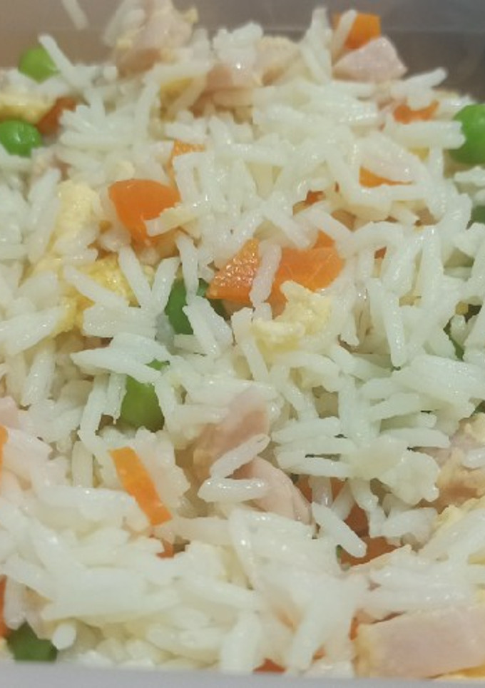 Una foto de Arroz tres delicias