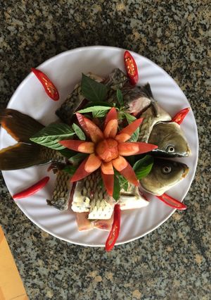 Hình của món Chép giòn nấu thái.