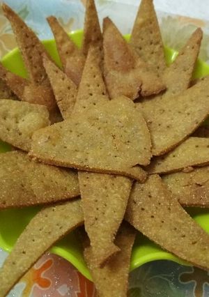 A picture of Nacho chips.