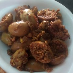 A picture of Karonda pickle.