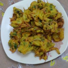 A picture of Atte ki pakodi.